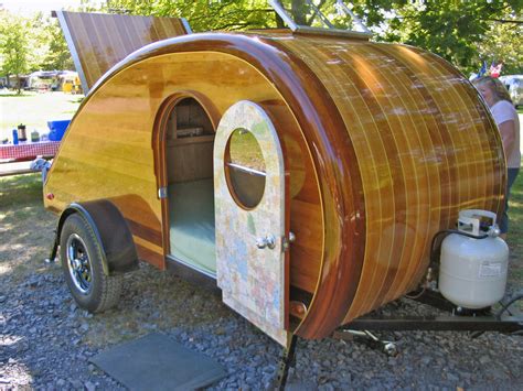 Build a Teardrop Camper (Free DIY Plans)