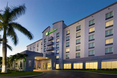 HOLIDAY INN MIAMI-DORAL AREA, AN IHG HOTEL - Updated 2024 Prices ...