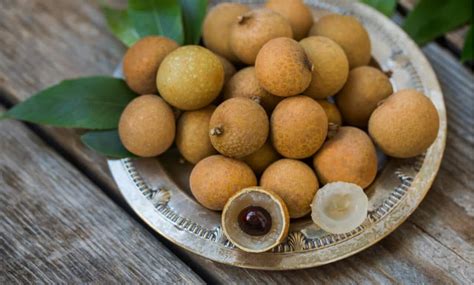 Longan Fruit: Health Benefits, Nutritional Value & Drawbacks - HealthifyMe