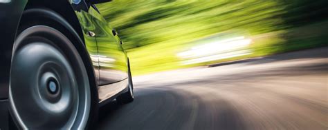 How to Drive Fast While Staying Safe: 9 Helpful Tips to Know – Refined ...