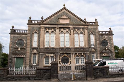 Capel Moreia/Moreia Calvinistic Methodist Chapel, Llangefni ::: Visit a ...