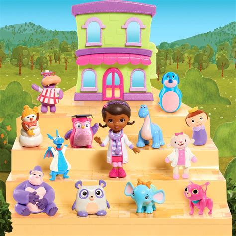 Doc McStuffins Deluxe Friends Collection Figure Set | Doc mcstuffins ...