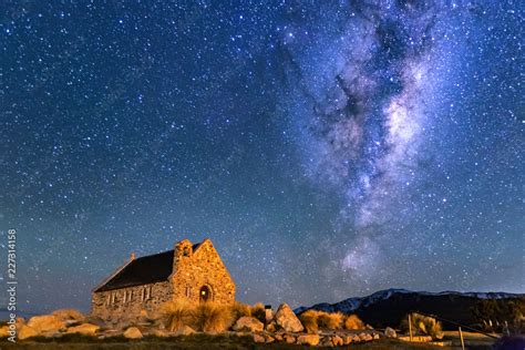 Milky way over Church of Good Shepherd, Lake Tekapo, New Zealand Stock ...