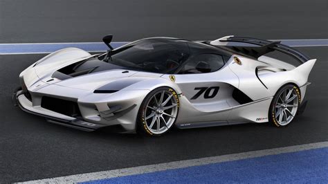 Ferrari FXX K Evo Debuts With More Aero, Less Weight