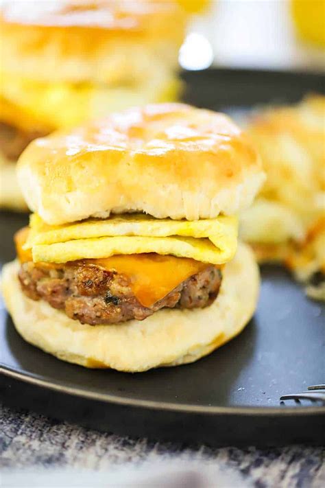 Sausage egg and cheese breakfast sandwich – Artofit