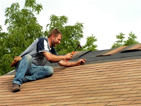 5 Reasons Why a DIY Roof Replacement is a Bad Idea - FindABusinessThat.com