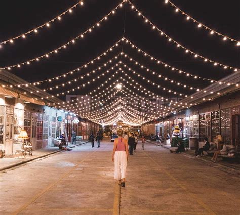 Best Bangkok Night Market: Rot Fai (Thailand) · Salt in our Hair