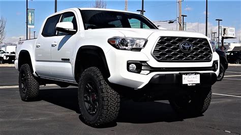 White Toyota Tacoma Lifted