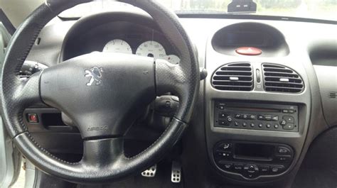 Interior Peugeot 206 CC #4226410