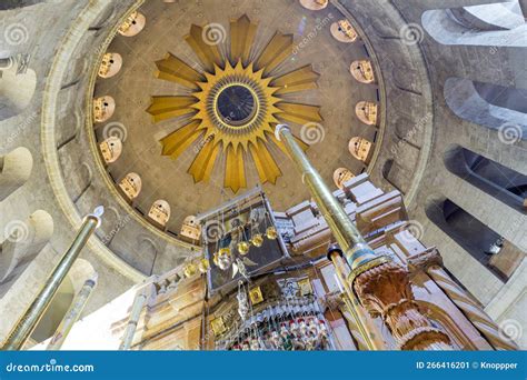 The Aedicule Inside the Temple of the Holy Sepulchre Stock Image ...