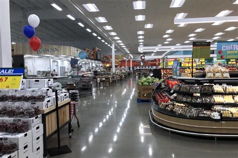 New multi-level H-E-B grocery store opens in Bellaire | Hoodline