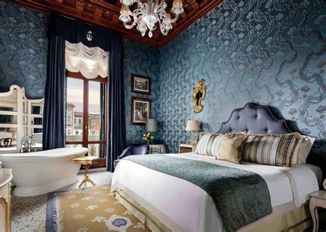 19 Best Luxury Hotels in Venice, Italy (2023)