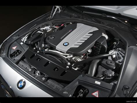 BMW M550d xDrive - Engine | Caricos