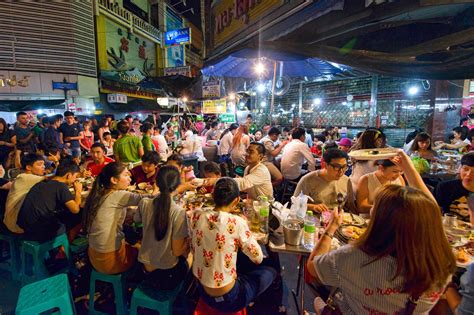 Bangkok Street Food Guide - Thai Street Food for Beginners! - Go Guides