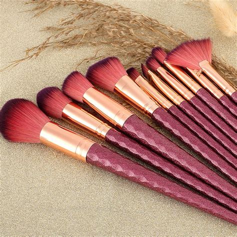 Makeup Brushes Set The Makeup Brush Sets Are Incredibly Priced For ...