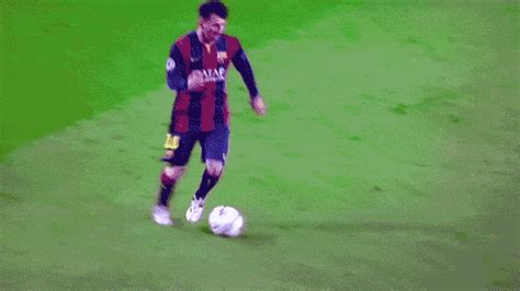 Messi vs Boateng GIF Jerome boateng memes flood internet thanks to ...