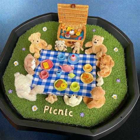 Teddy Bears Picnic Tuff Tray 🧸 | Teddy bear picnic, Nursery activities ...