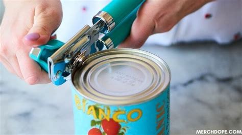 How To Use a Can Opener? - Eatlords