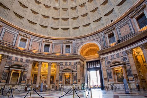 A Glimpse Inside Pantheon Rome | Altars, Chapels & Oculus