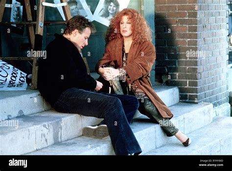 JOHN HEARD, BETTE MIDLER, BEACHES, 1988 Stock Photo - Alamy