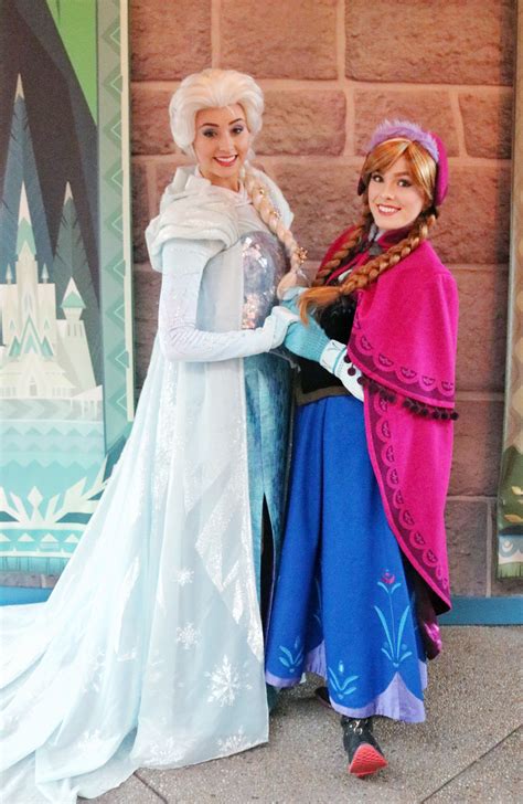 Elsa & Anna Disney Elsa, Disney Girls, Disney Frozen, Walt Disney ...