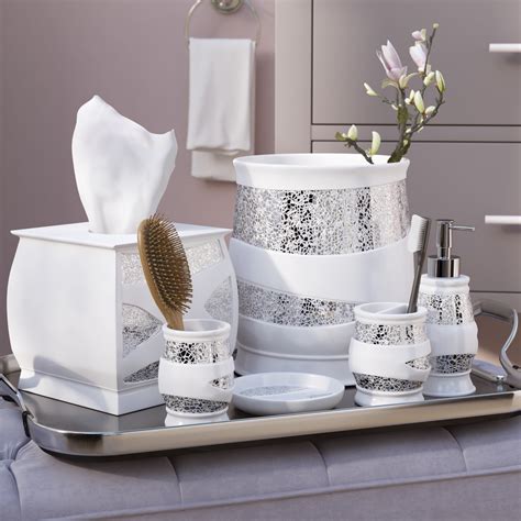 white bathroom accessories set