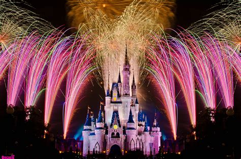 40 Awesometacular Fireworks Photos! - Disney Tourist Blog