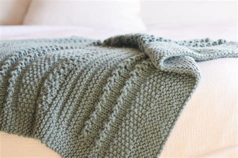 Quick & Easy Knit Blankets – Mama In A Stitch