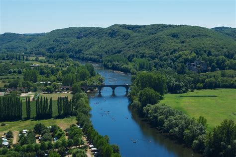 File:Dordogne River.jpg