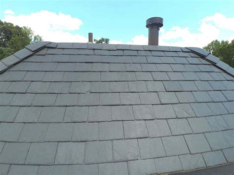 What is a Slate Roof? (4 Things to Know About Getting One)