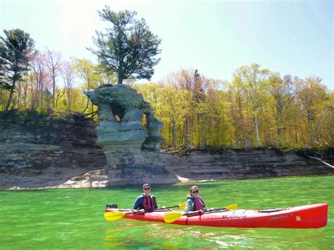 Explore Pictured Rocks National Lakeshore on a Pictured Rocks Kayak ...