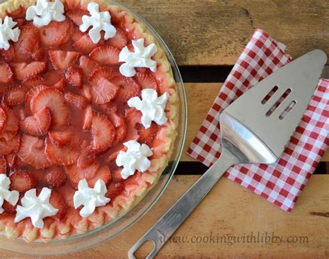 Cool and Easy 20 Minute Strawberry Glazed Pie | Cooking With Libby