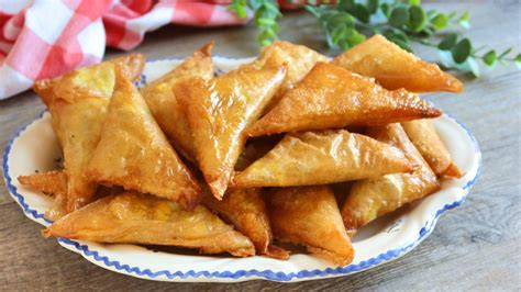 Samosas de Pollo al curry, receta india - Anna Recetas Fáciles