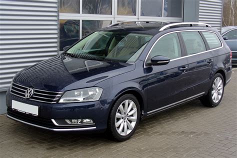 File:VW Passat Variant B7 1.8 TSI Comfortline Nightblue.JPG - Wikimedia ...