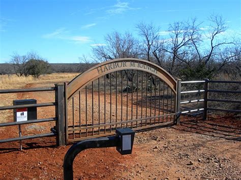 Ranch Gates - Aberdeen Gate | Ranch gates, Farm gate, Ranch entrance ideas