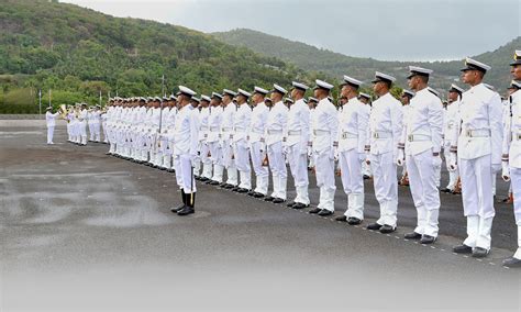 Indian Navy Short Service Commission Officer Vacancy | Apply before 25 ...