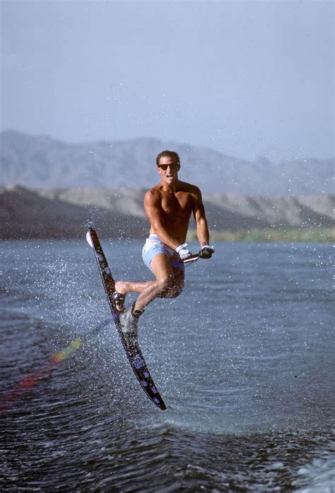 Free Water Ski Photos: Slalom Mule Kick | Classic Water Skiing Tricks ...