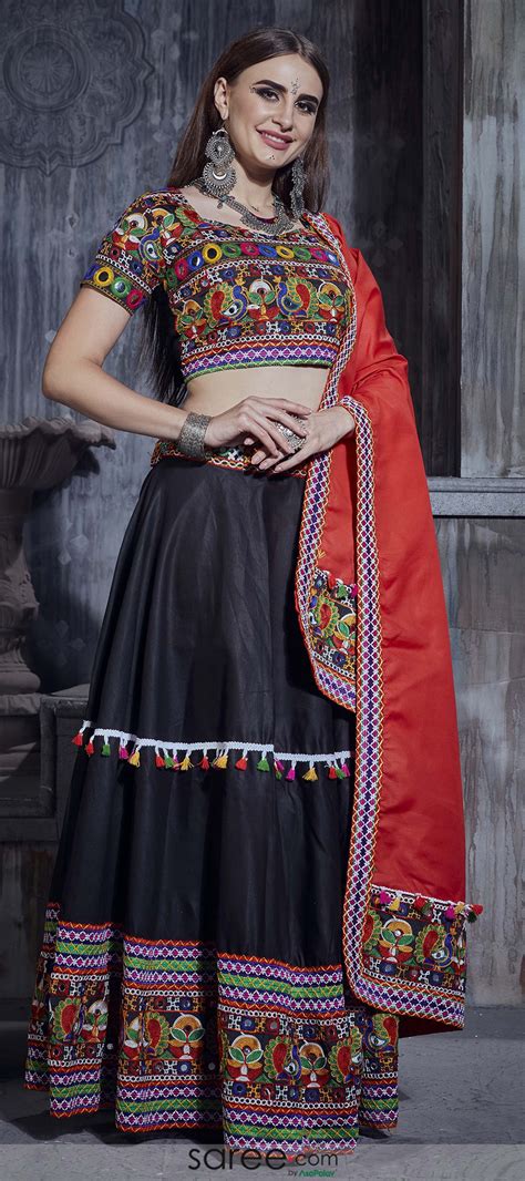 Black traditional kachchi work chaniya choli | Rajasthani dress ...