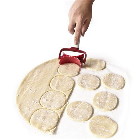 NUZYZ Dumpling Mold Dough Press Round Shape Cookie Cutter Roller ...