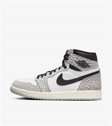 Air Jordan 1 'White Cement' (DZ5485-052). Nike SNKRS