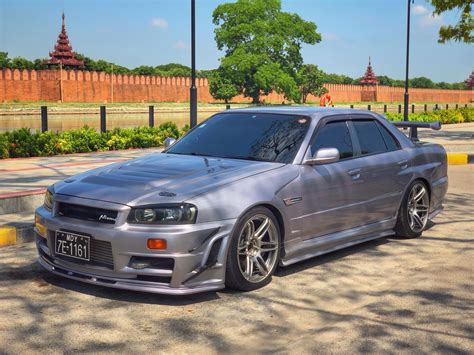 Nissan Skyline R34 - 4 Door | Nissan skyline, Skyline gt, Skyline gtr