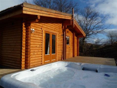 Scotsview Log Cabin Hot Tub - Glenbeag Mountain Lodges