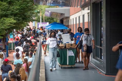 Howard Implements COVID-19 Safety Measures During Campus Move-In | The ...