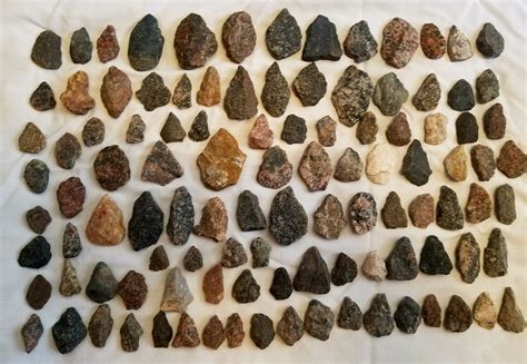 Paleo Indian artifacts Arrowheads South Dakota | Ancient artifacts ...