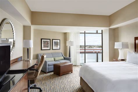 Marriott Marquis San Diego Marina North Tower King Guest Room - Bay ...