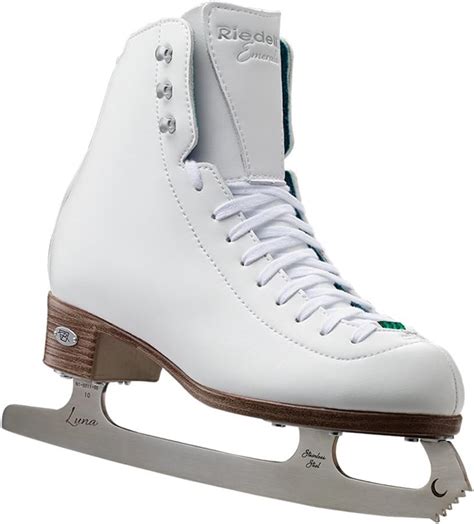 Top 7 Best Ice Skates For Beginners in 2021 [REVIEWS]