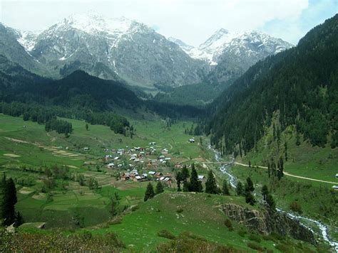 Tour Guide To Kashmir Valley India - XciteFun.net