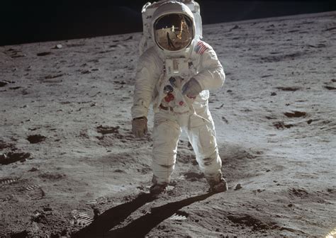 Article: Why landing on the moon is proving more difficult today than ...