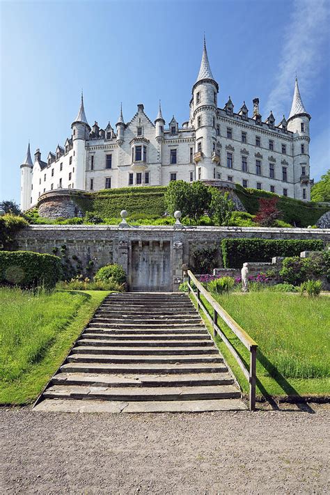 Dunrobin Castle Photograph by Grant Glendinning - Fine Art America