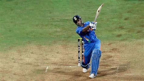 Unbelievable! MS Dhoni's 2011 WC final bat fetched THIS staggering sum ...